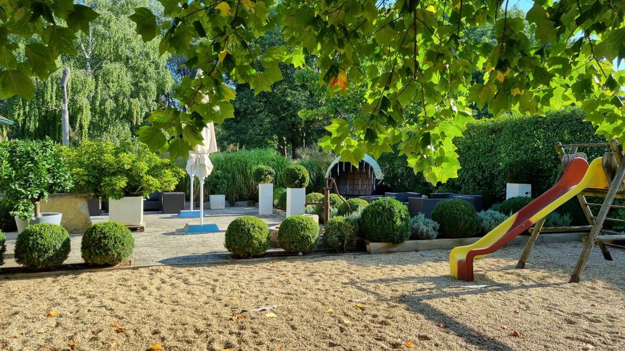 Birkenhof Gols - B & B - Wohlfuehl Hotel Mit Wochenend-Restaurant Εξωτερικό φωτογραφία