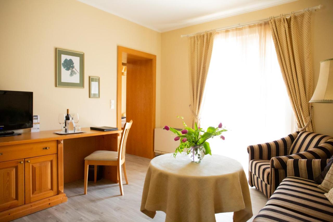 Birkenhof Gols - B & B - Wohlfuehl Hotel Mit Wochenend-Restaurant Εξωτερικό φωτογραφία